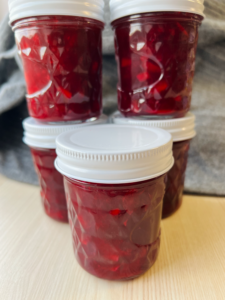 cranberry sauce im glas